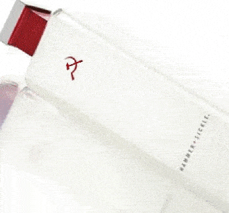 Canadá. En Alberta retiran marca rusa de vodka del mercado por su logotipo ofensivo para la población ucraniana