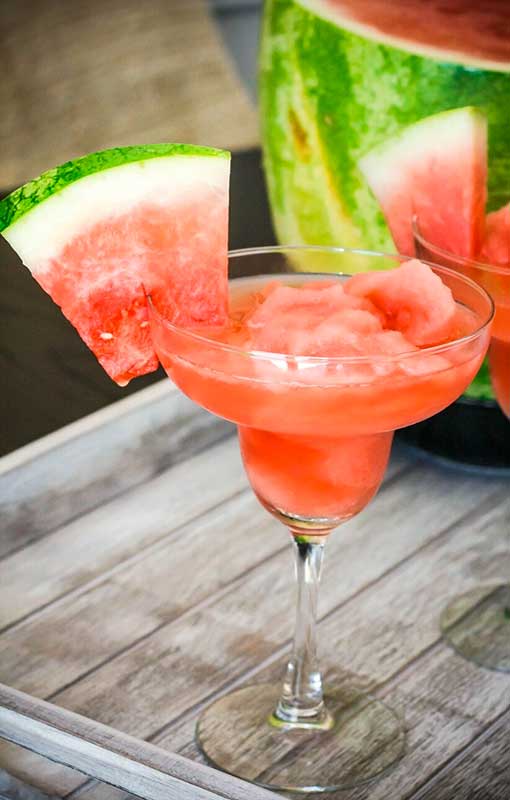 Frosted drinks cocktail recipes to enjoy your summer
