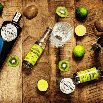 Scapegrace, la ginebra artesanal diluida con agua de 80 años de antigüedad