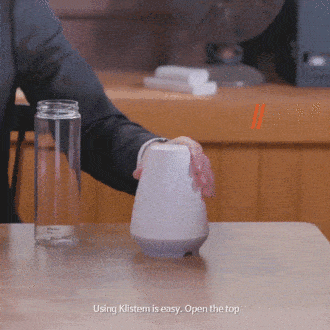 Nueva York. Un esterilizador multifunción innovador presentado en Kickstarter para botellas reutilizables