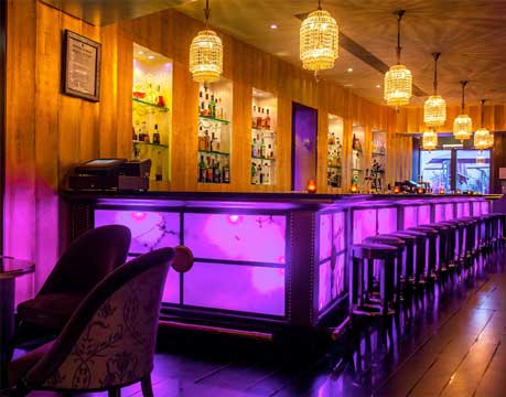 Le Top des 10 bars d’hôtel à Paris pour déguster dans les plus beaux décors Le Top des 10 bars d’hôtel à Paris pour déguster dans les plus beaux décors