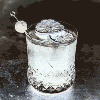 Después de la ginebra rosa, una vodka negra canadiense