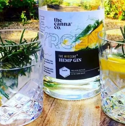 Le gin de chanvre frappe l'ouest