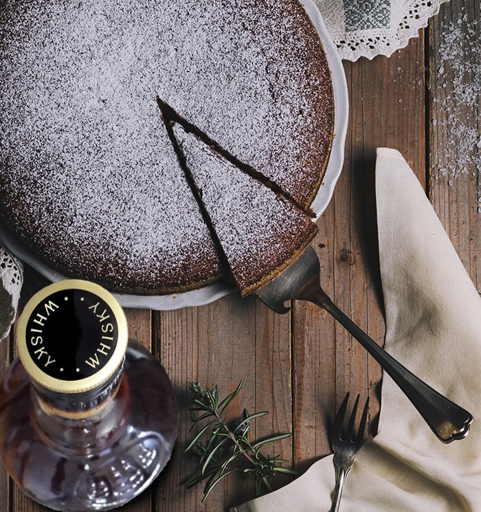 Tarta de whisky y pepitas de caramelo