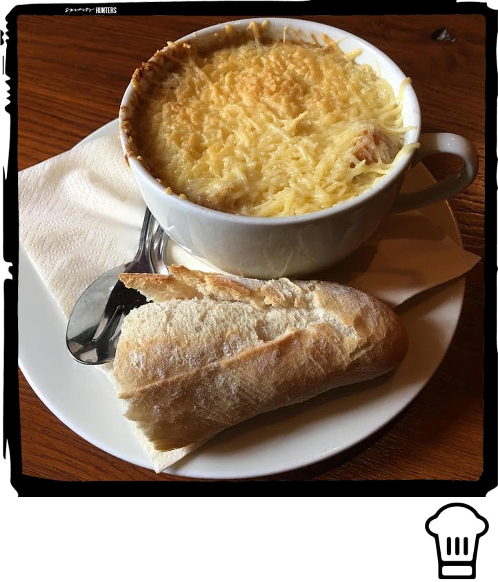 Agrega cerveza a tu próxima receta de sopa de cebolla