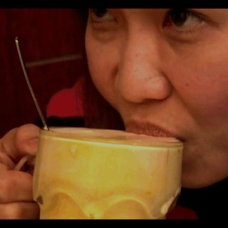 Egg beer is the trendy drink in Vietnam