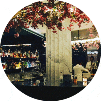 COVID-19: bares y pubs del Reino Unido podrán vender alcohol y recibir clientes