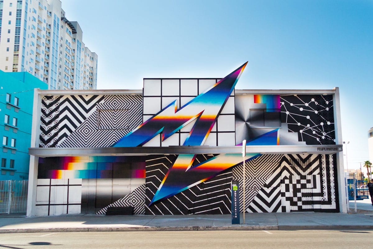 Nueva botella de Hennessy en colaboración con Felipe Pantone