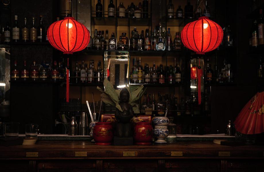 bar