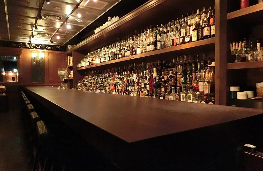 bar