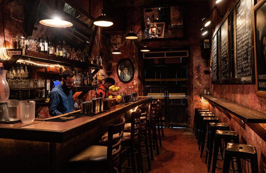 bar