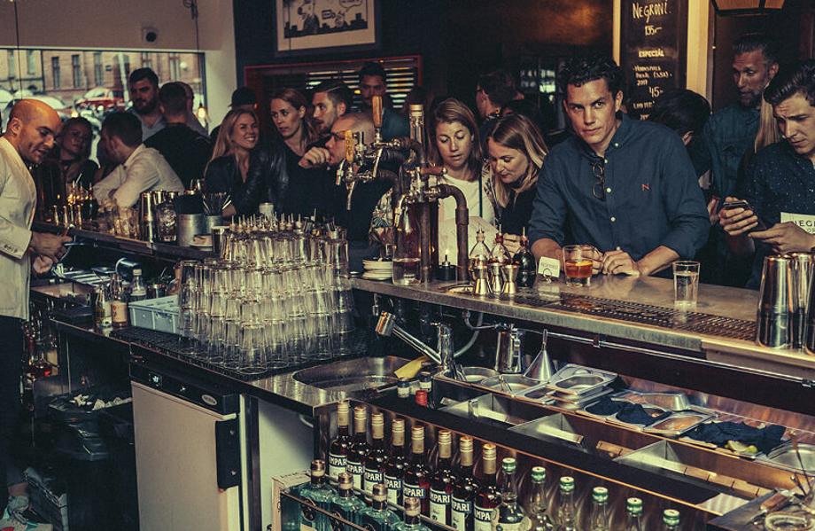 bar