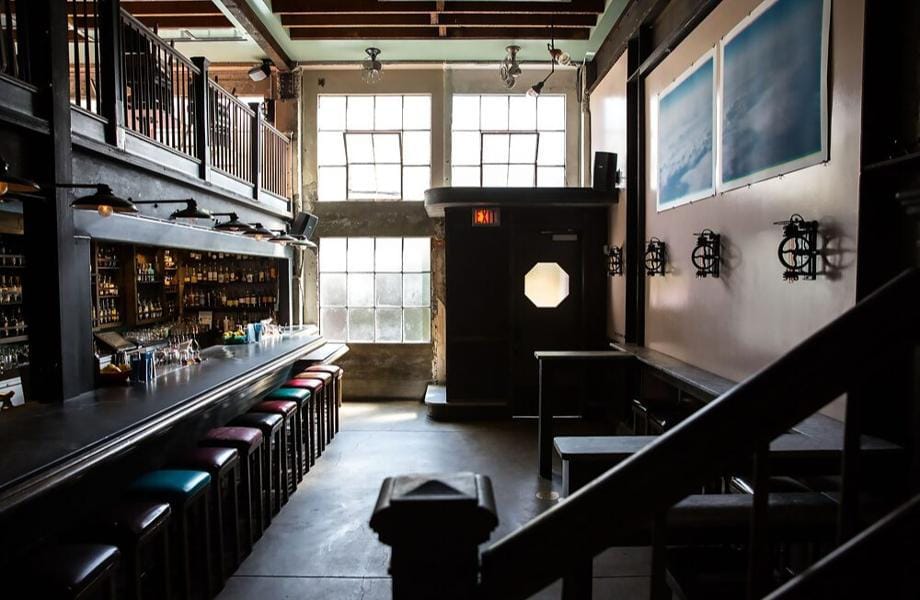bar