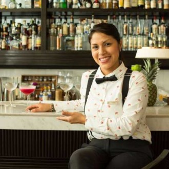 Conoce a Fiorella Larrea, bartender de uno de los bares más exclusivos de Lima