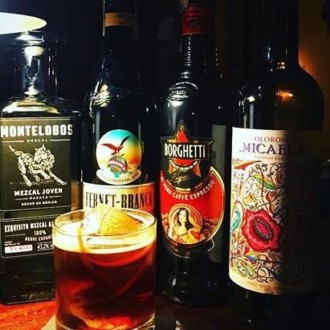 Fan du Sherry et du Fernet ? Découvrez le cocktail « Sin Palabras » par Magel Monroy