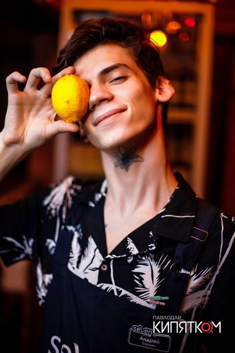 Portrait : Andrey Dovgal, passionné de bourbon, amateur de rhum, finaliste du Best Confinement Tuto