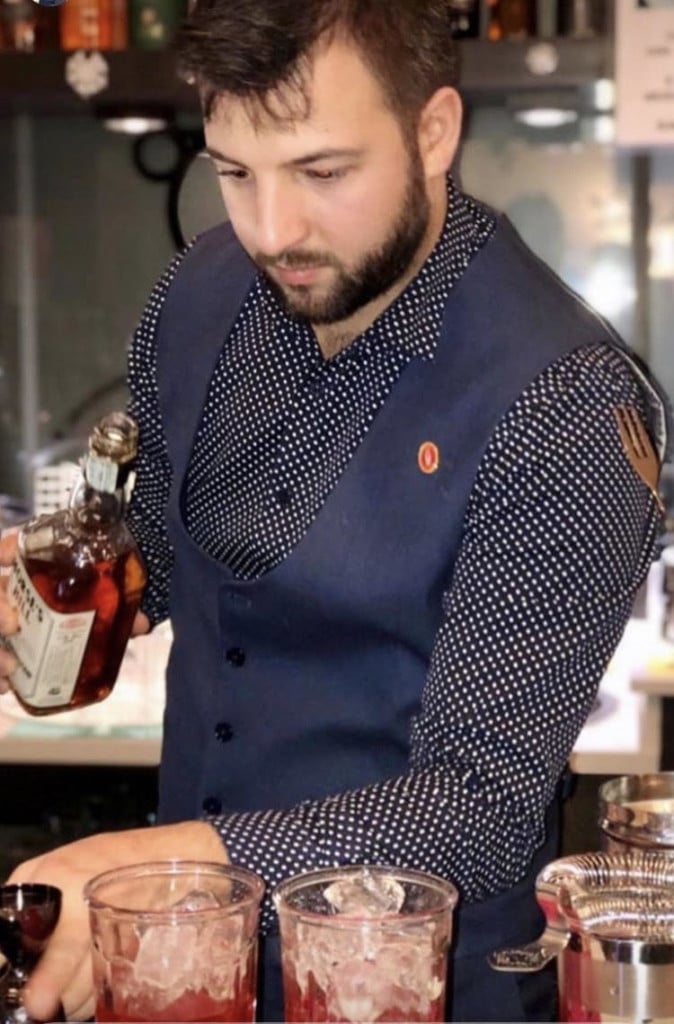 Ritratto: 7 domande per conoscere il barista Simone Toppi