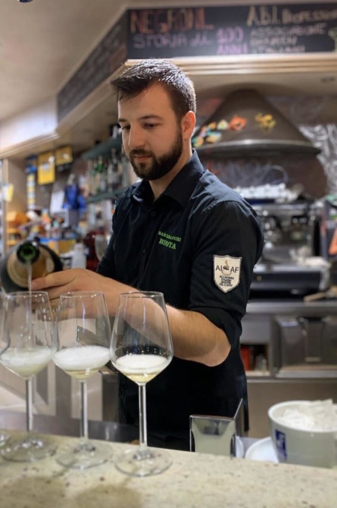 Ritratto: 7 domande per conoscere il barista Simone Toppi