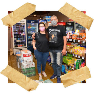 Consecuencias del covid-19: el bar Sr. Beer que tuvo que transformarse en supermercado