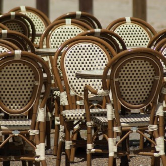 Covid-19: los restaurantes en Francia no podrán abrir hasta enero, bares en la incertidumbre