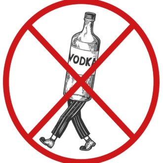 Anuncio de servicio público: si te vacunas con el Sputnik V no bebas vodka