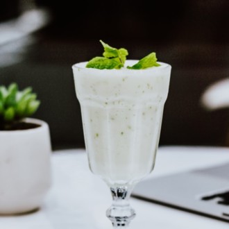 Cocktails, Christmas and music! Four recipes by mixologist Fanny Gauthier