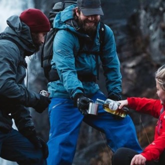 Polémica por comercial del whisky River Rock relacionando alcohol y lugares inseguros