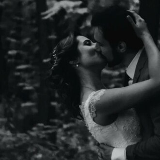 These are the most beautiful champagne bottles for a wedding