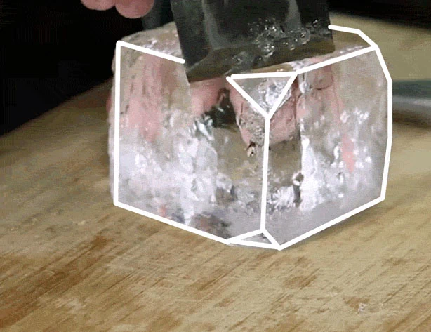 How to Carve Ice Cubes for Cocktails