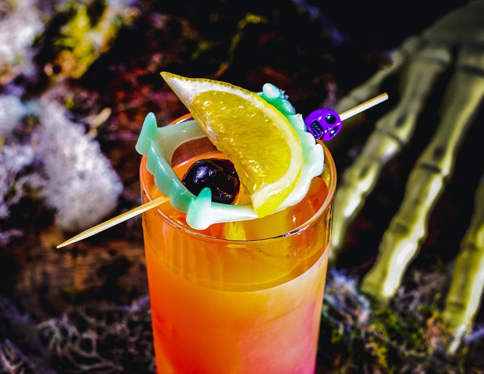 Cocktail di Halloween 2022: festeggia il giorno più spettrale dell'anno!