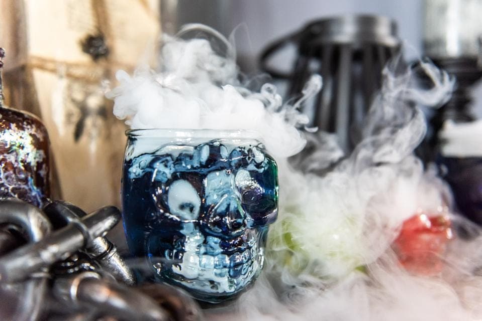 Cocktail di Halloween 2022: festeggia il giorno più spettrale dell'anno!
