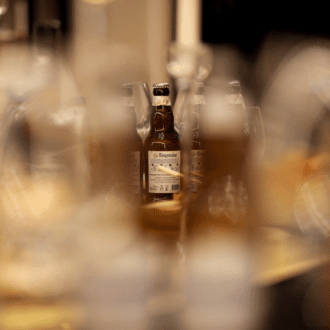 Escasez de alcohol en España: champagne, ginebra faltan en los bares