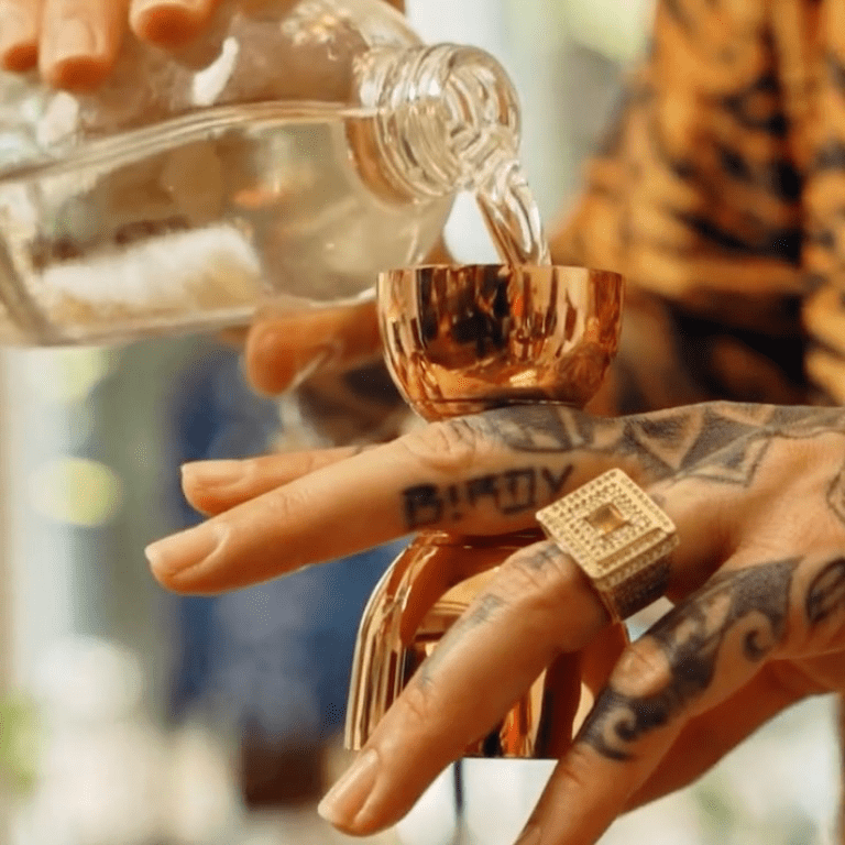 Vi presentiamo Bad Birdy: instagrammer di magnifici cocktail