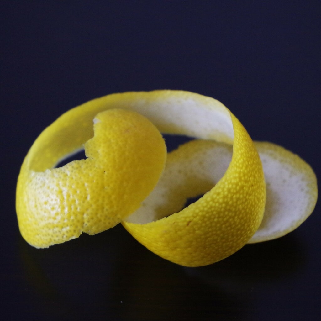 martini garnish lemon peel