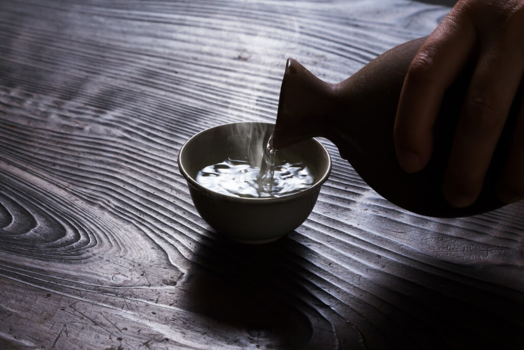 La culture du saké à Kyoto, des brasseries aux tasses