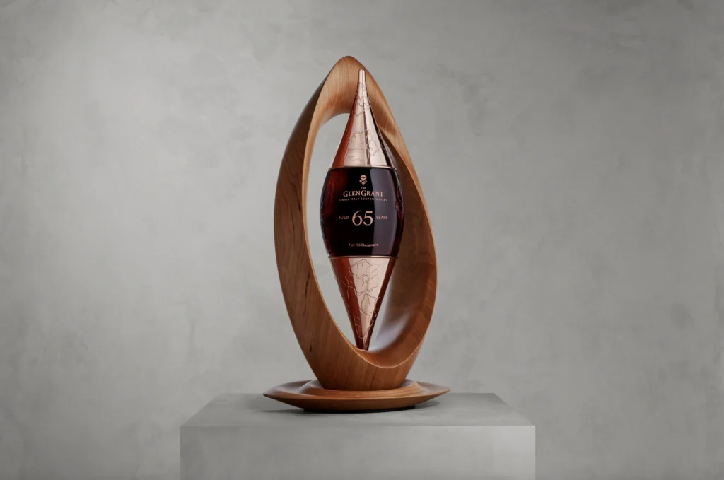 glen gran whisky 65 carafe design