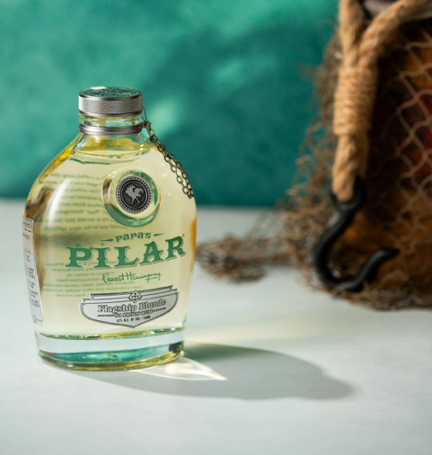Papa's Pilar Rhum White Rum Blonde Flagship Bottle_bouteille rum blanc papas pilar